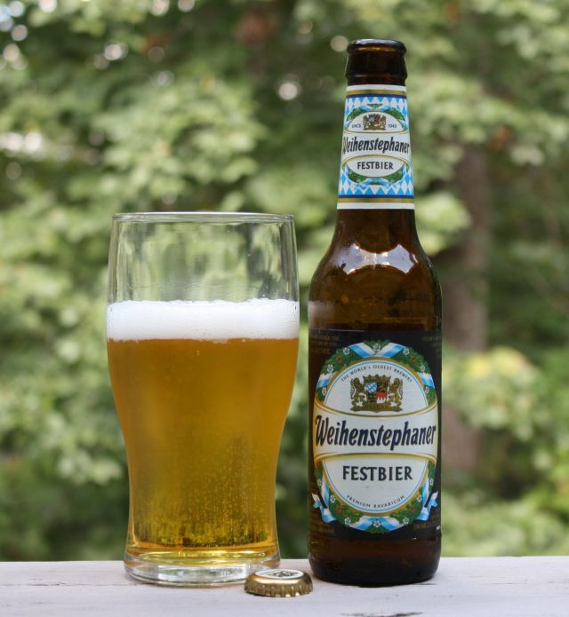 Weihenstephaner Festbier is a full, rich-bodied, hoppy, seasonal lager. Especially brewed for the Festbier season. This beer truly represents the Bavarian way of celebrating. Deep gold color, great mouthfeel and lots of flavor.
#beerhouseky #beerhousekentucky #weihenstephaner